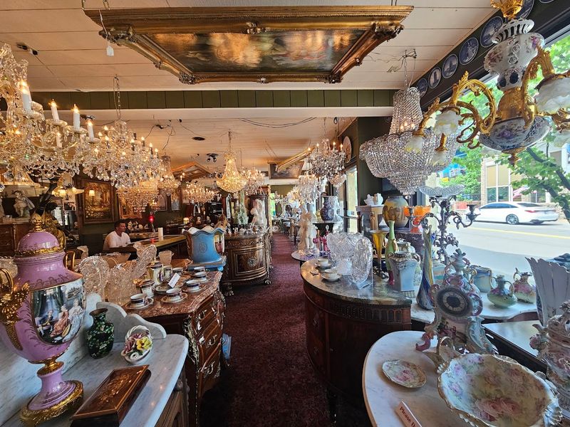 A Giant Antique Store Hidden in the Heart of Gatlinburg