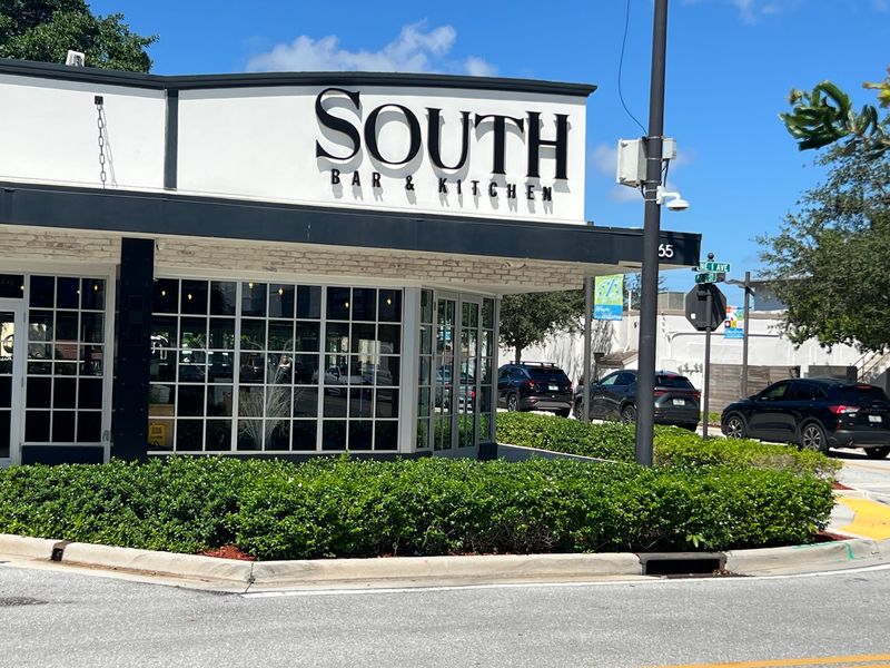 Planning Your Visit to Pompano's Arty Corner