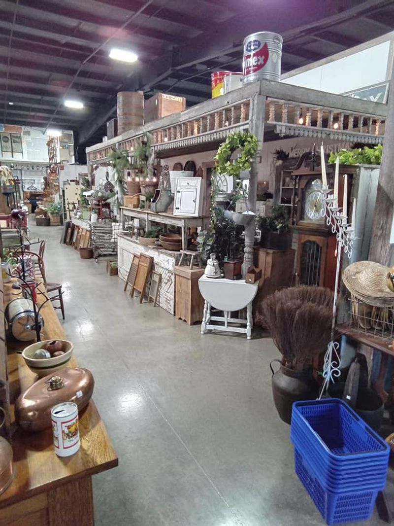 Make It A Day Trip In Amish Country