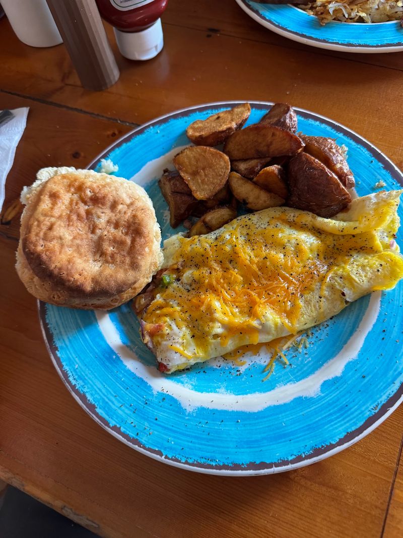 Western Omelets Packed with Fresh Ingredients