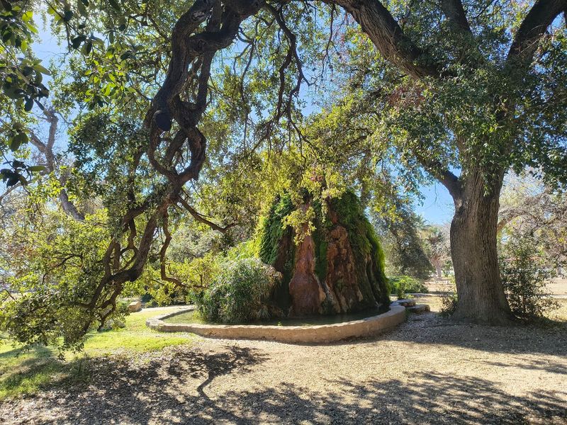 Well-Maintained Facilities and Amenities