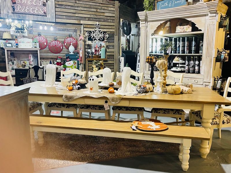 Everything From Antiques to Modern Crafts Under One Roof