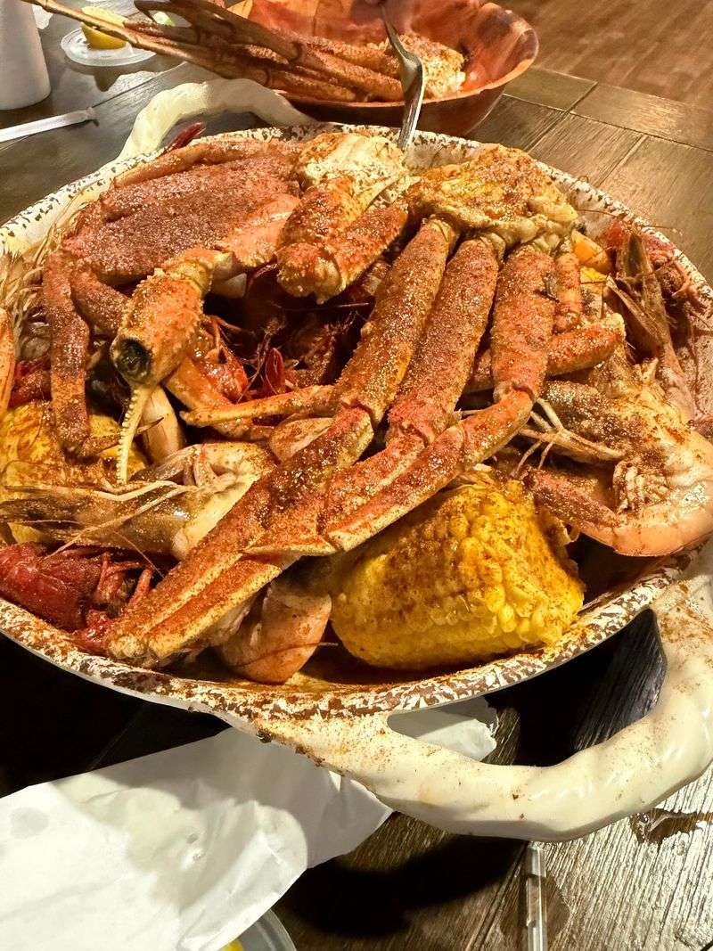 Blue Crab Claws Smothered in Garlic Butter