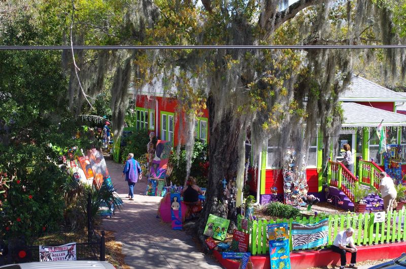 Monthly Art Walks Worth Planning Your Weekend Around