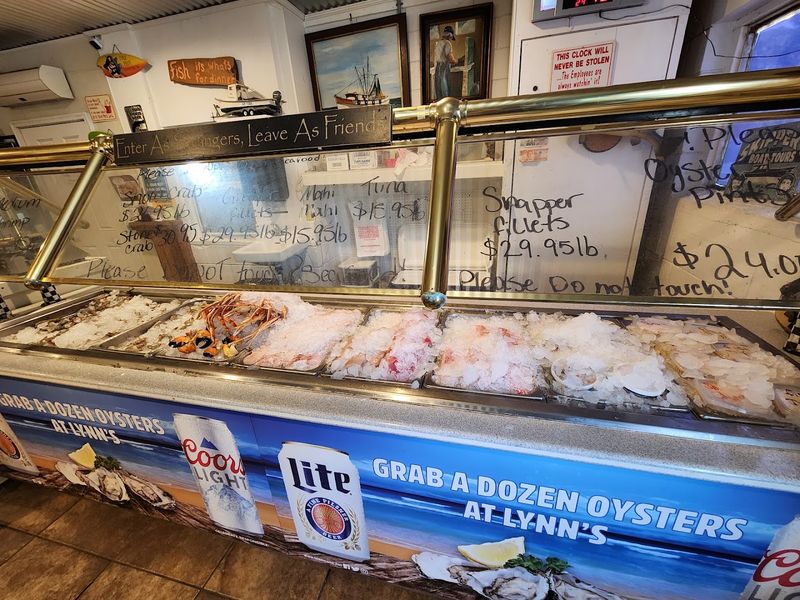 Fresh Seafood Market Where You Stock Up for Your Own Low Country Boil