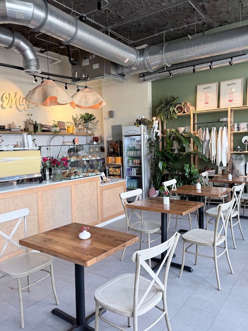 Magdalena Coffee & Houseplants (Edgewater)