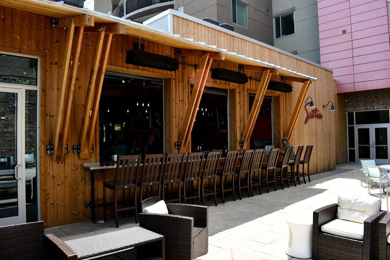 Scottie&rsquo;s On The River