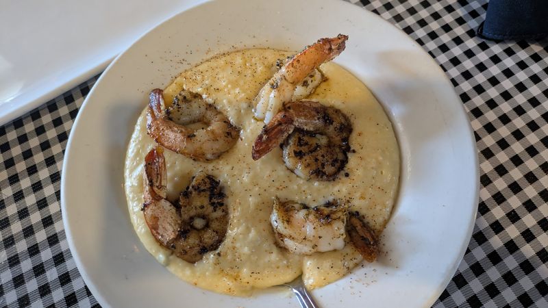 Shrimp and Grits With Serious Kick