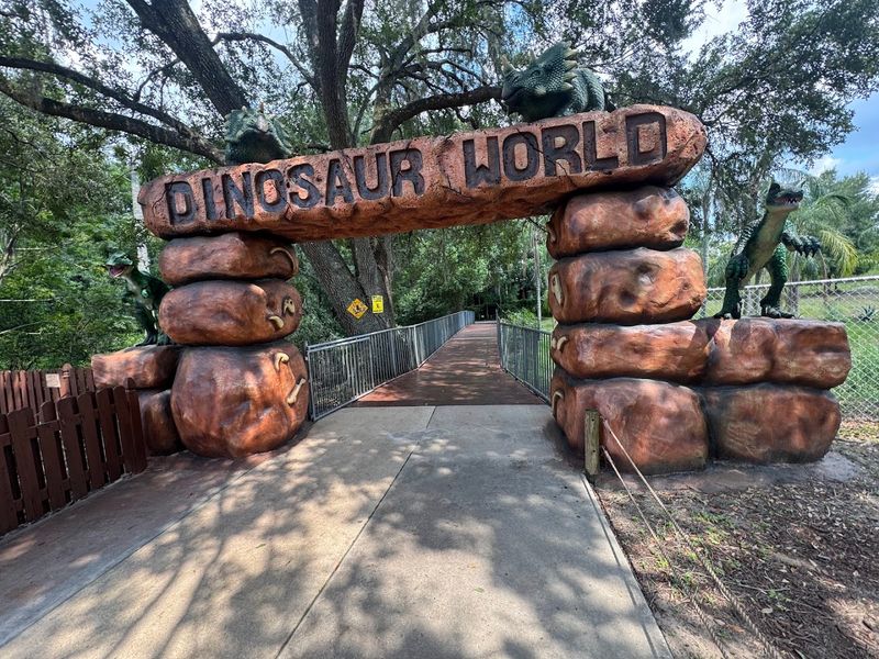 Dinosaur World (Plant City)