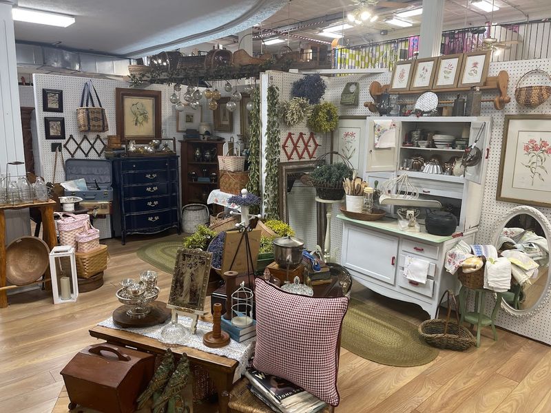 A Johnson City Antique Mall That Feels Like Stepping Back In Time