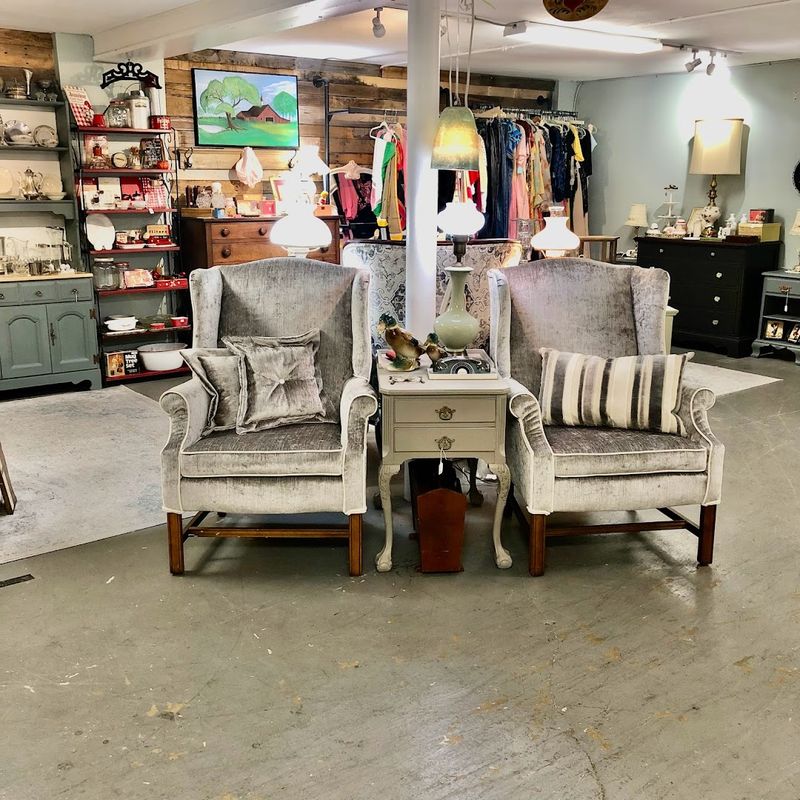 Clean, Organized, And Air Conditioned: Shop Comforts