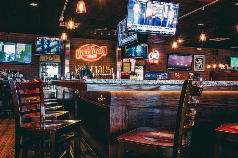 Red Oak Pub and Restaurant, Newark