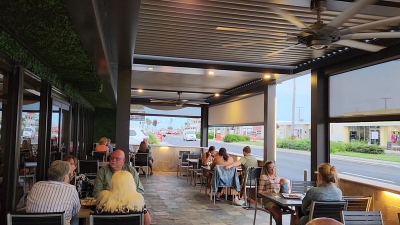 The Atmosphere That Feels Like a Vacation Without Leaving Florida