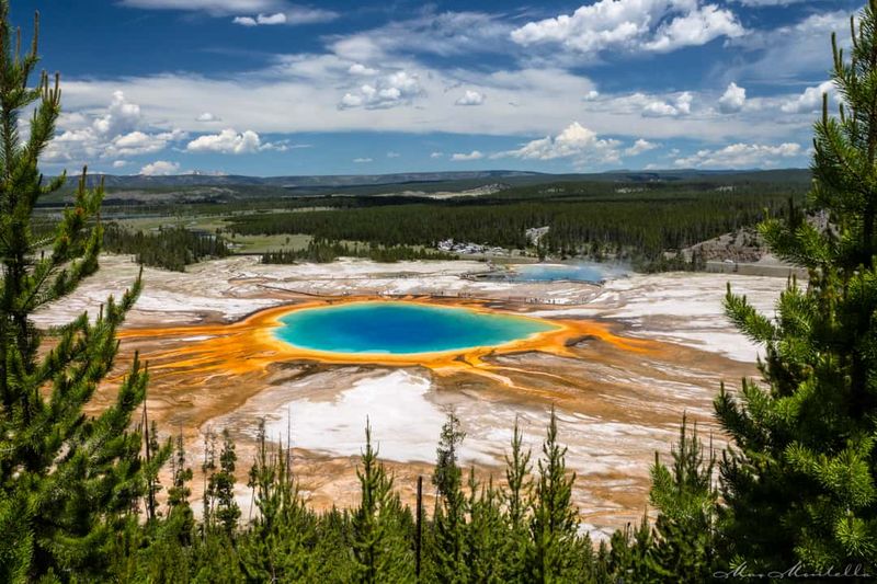 Yellowstone: Where Geysers Dance