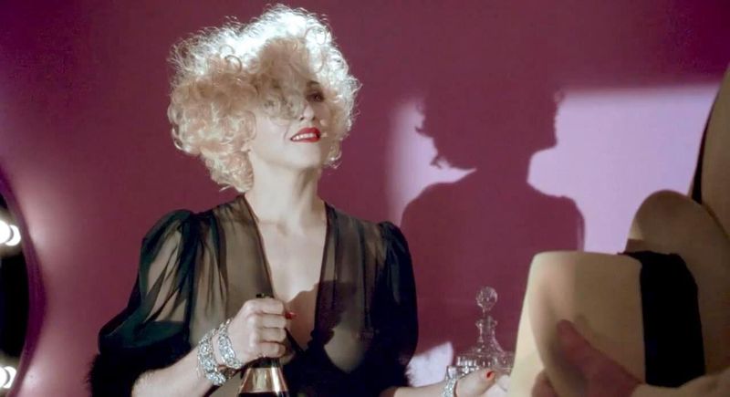 Madonna as Breathless Mahoney — Dick Tracy