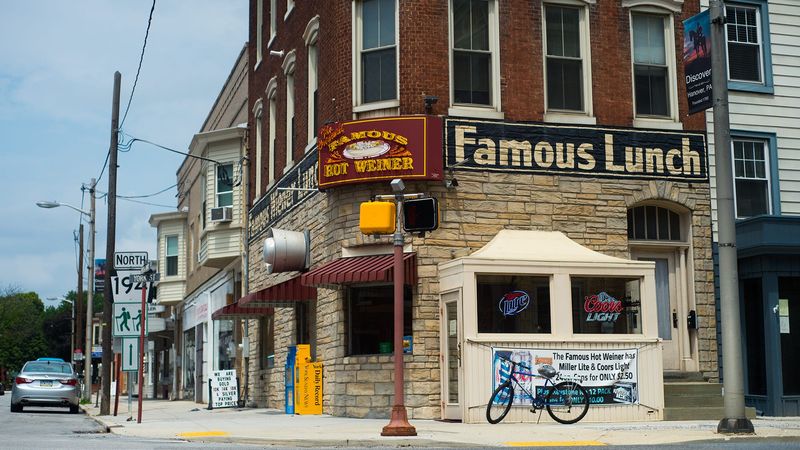 Famous Hot Weiner (Hanover)