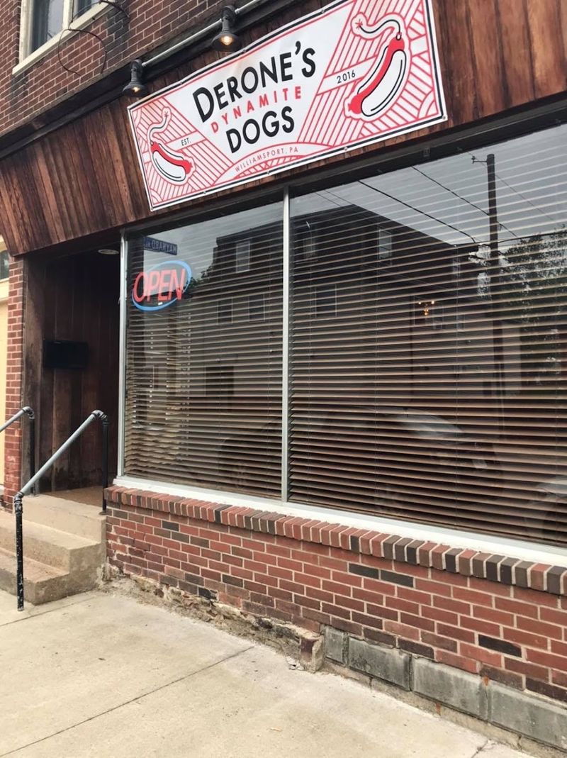 Derone&rsquo;s Dynamite Dogs (Williamsport)
