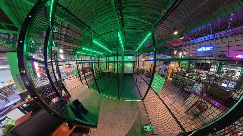 Axe Throwing With Projected Games