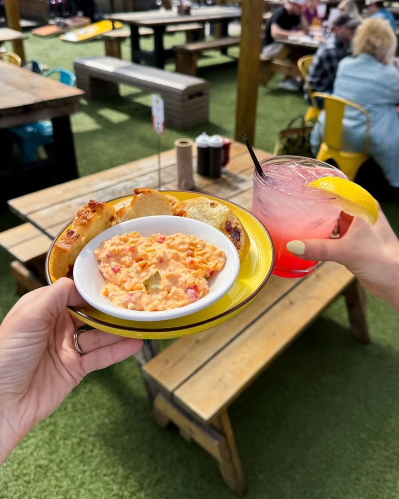 Walter’s BBQ Southern Kitchen, Pittsburgh