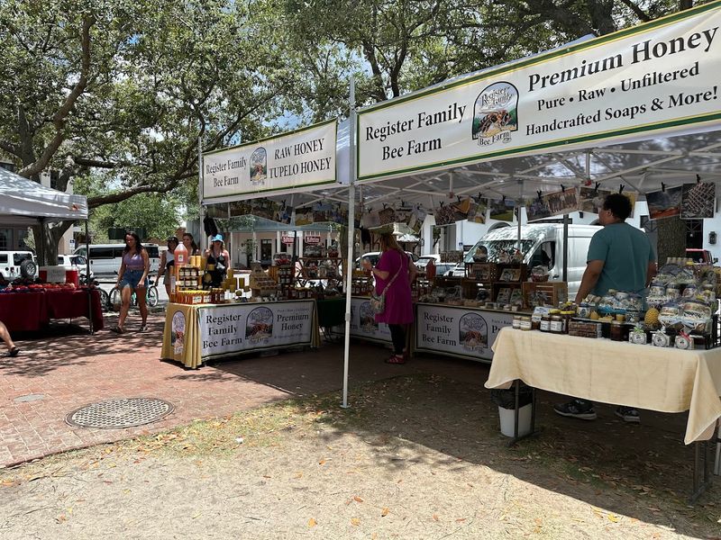 Farmers Market on the Green