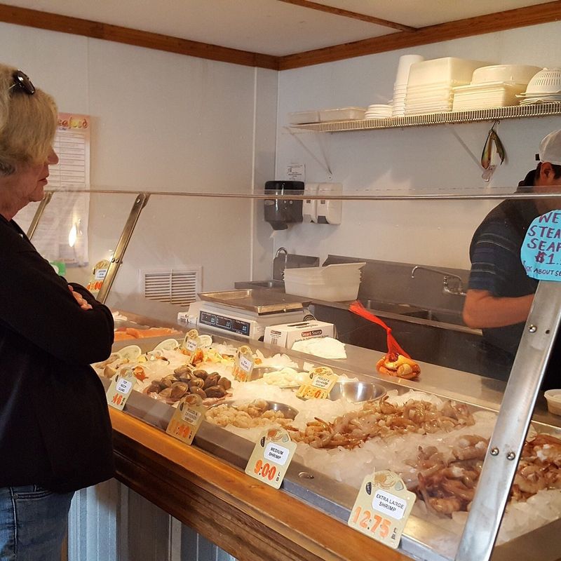 13 Mile Seafood Market (Apalachicola)