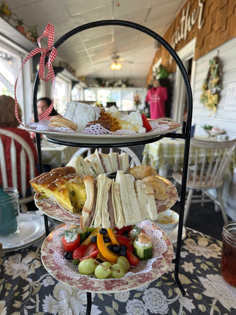 Sweet Magnolia Tea Bistro (Auburndale)