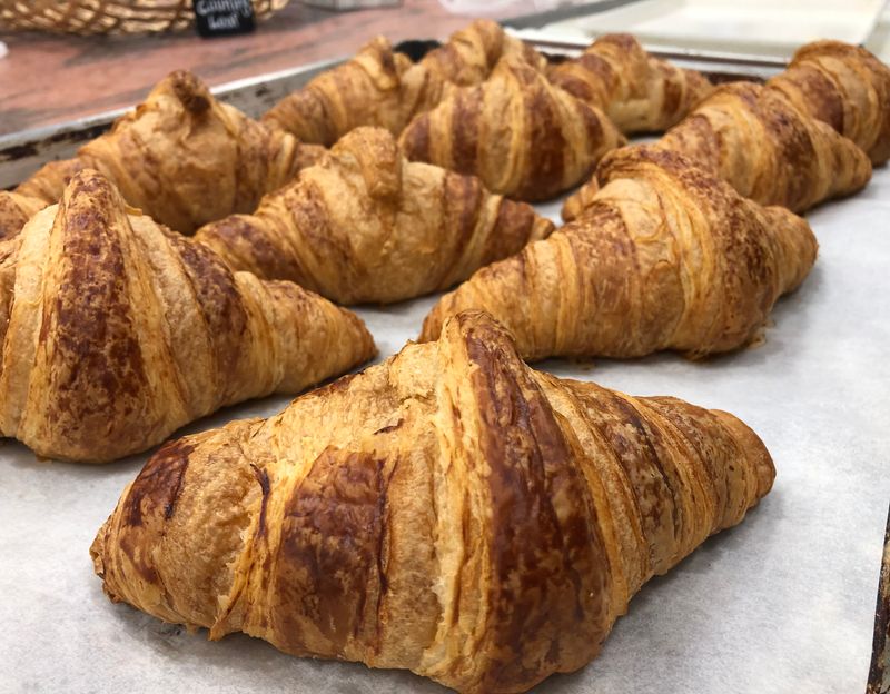 La Baguette French Bread and Pastry Shop