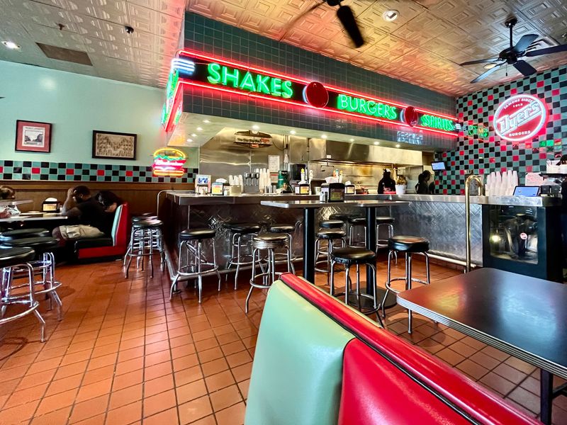 Dyer's Burgers (Memphis)