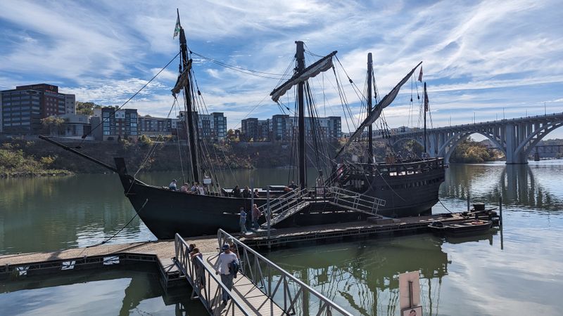 Volunteer Landing & Riverwalk