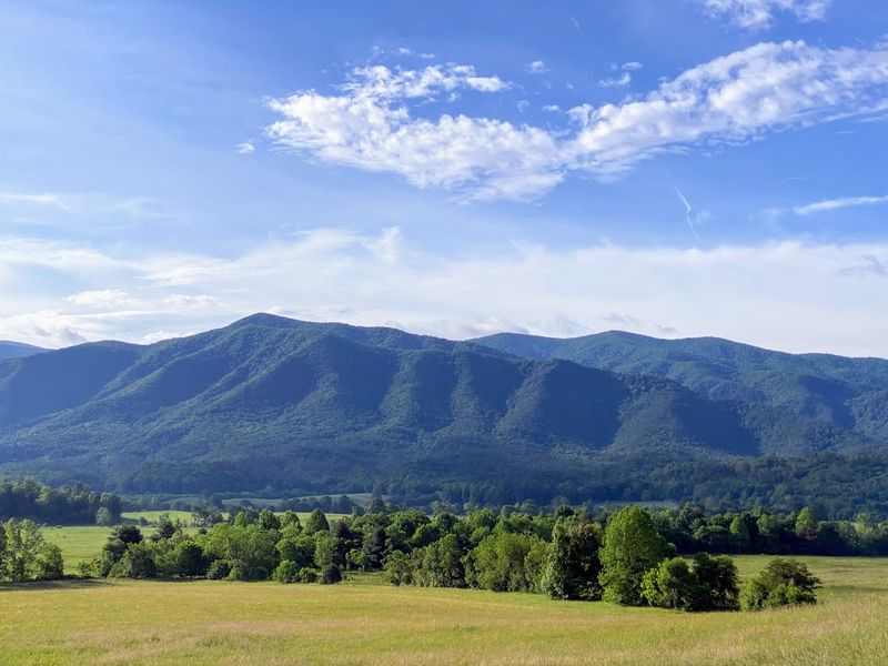 Cades Cove Scenic Loop &mdash; Townsend