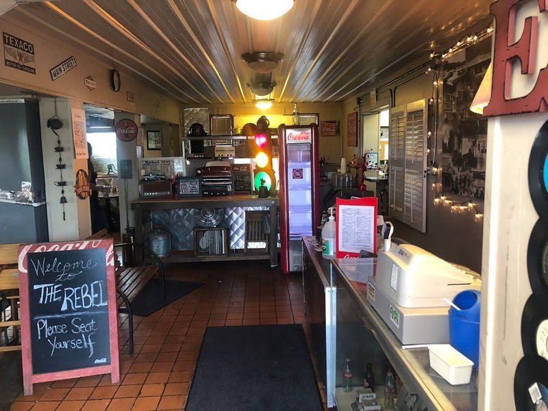 Rebel Drive-In Restaurant (Cleveland)