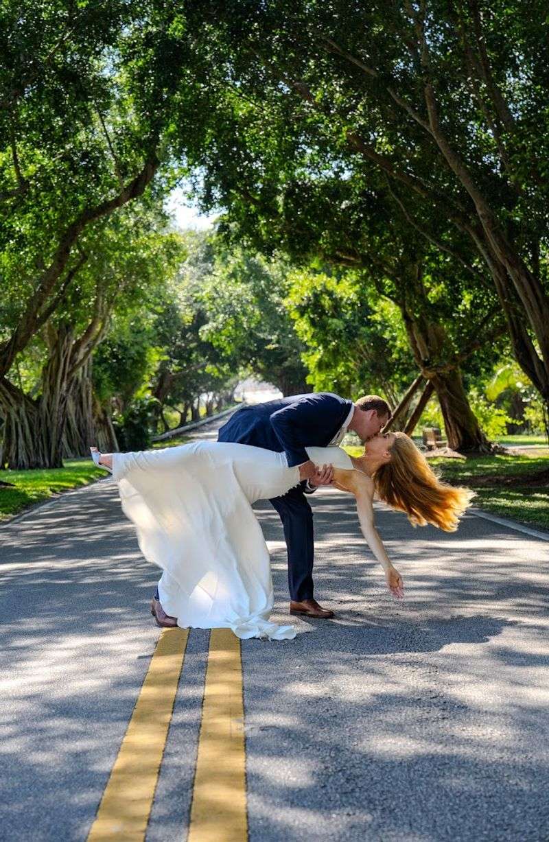 Safe Pull-Offs And Photo Etiquette