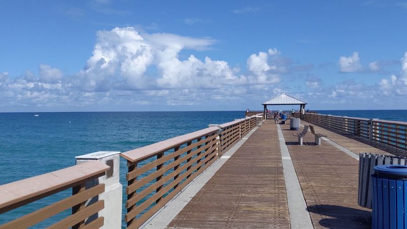 Juno Beach Pier (Juno Beach)
