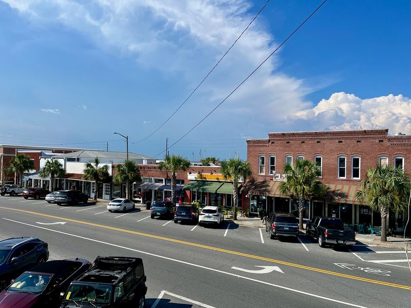 Apalachicola - Oyster Capital Coastal Charm
