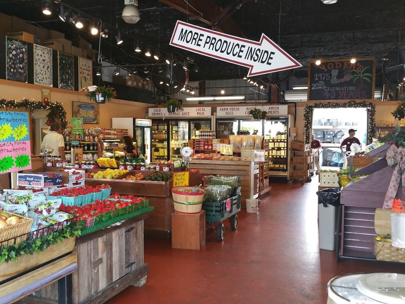 Yoder’s Fresh Market (Sarasota)