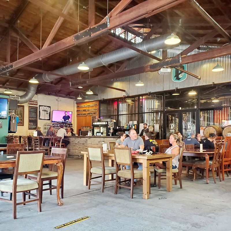 Grab a pint at Persimmon Hollow Brewing’s DeLand taproom