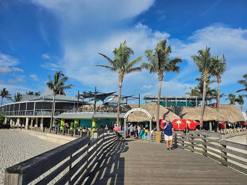 Sharky's On the Pier (Venice, Florida)