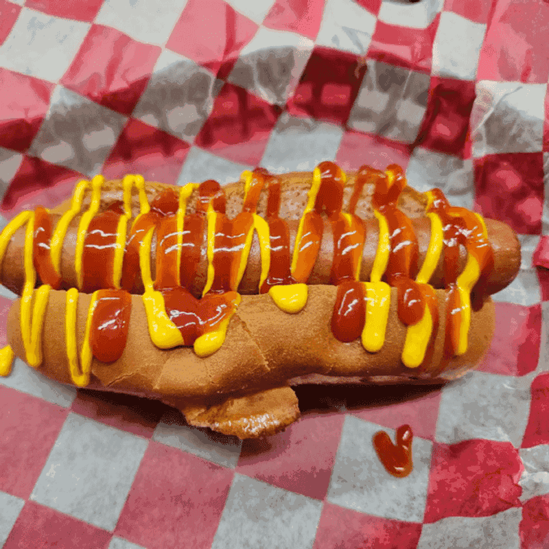 D & B's Hot Dogs and Ice Cream &mdash; Knoxville