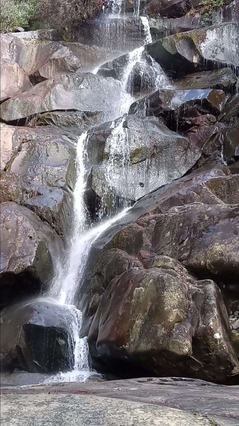 Ramsey Cascades