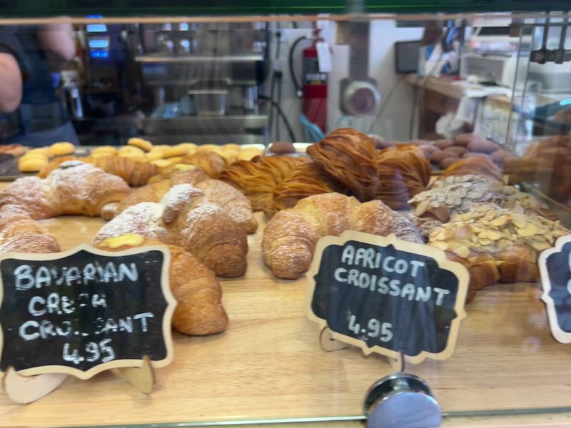 M’ama Napoli Italian Bakery & Deli (Winter Park)