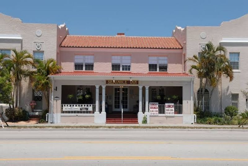 Seminole Inn (1926) — Indiantown