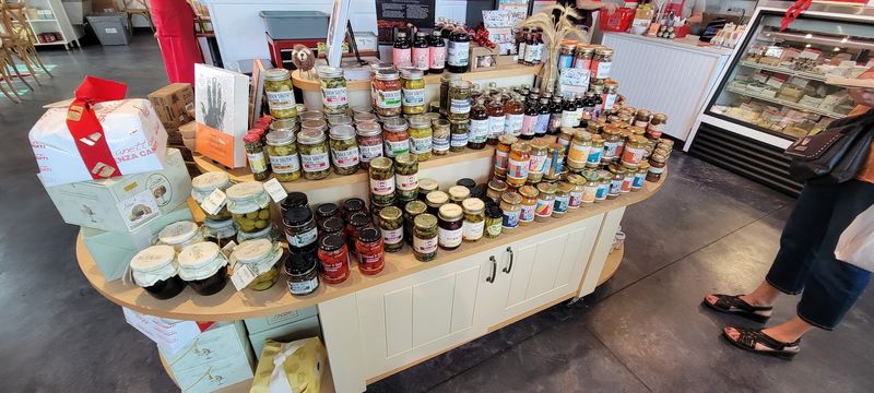 Artisan Cheese Company (Sarasota)