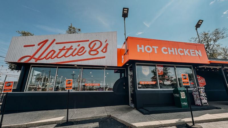 Hattie B's Hot Chicken (Nashville)