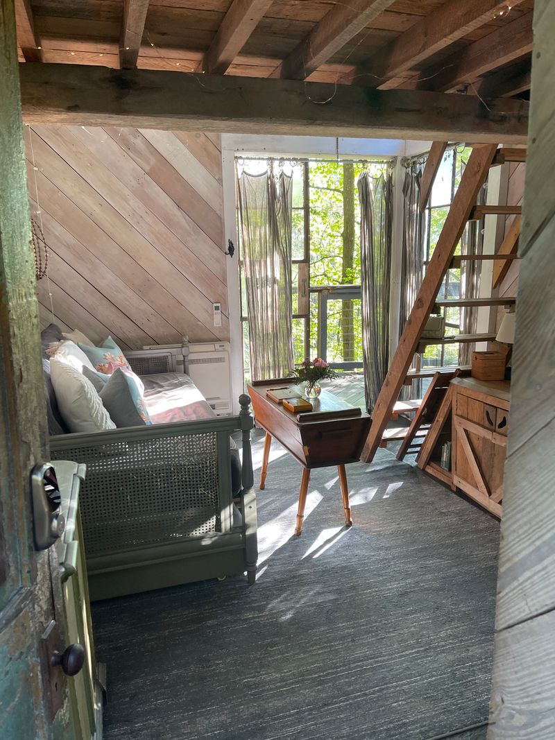 Treetop Hideaways at Ruby Falls (Chattanooga)