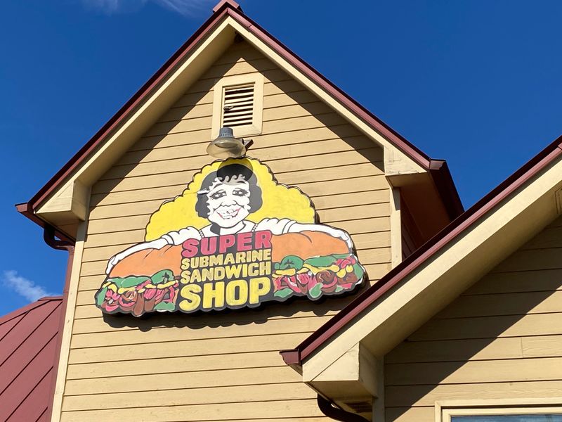 Highland Super Submarine Sandwich Shop