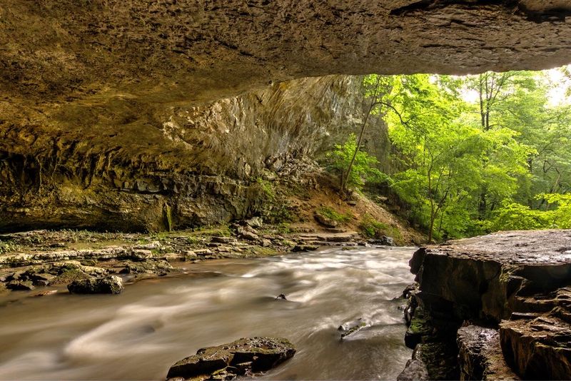 Lost Cove Cave &mdash; Franklin County