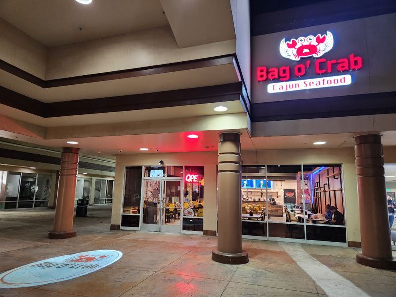 Bag O’ Crab – Various Locations (Orlando, Jacksonville, and more)