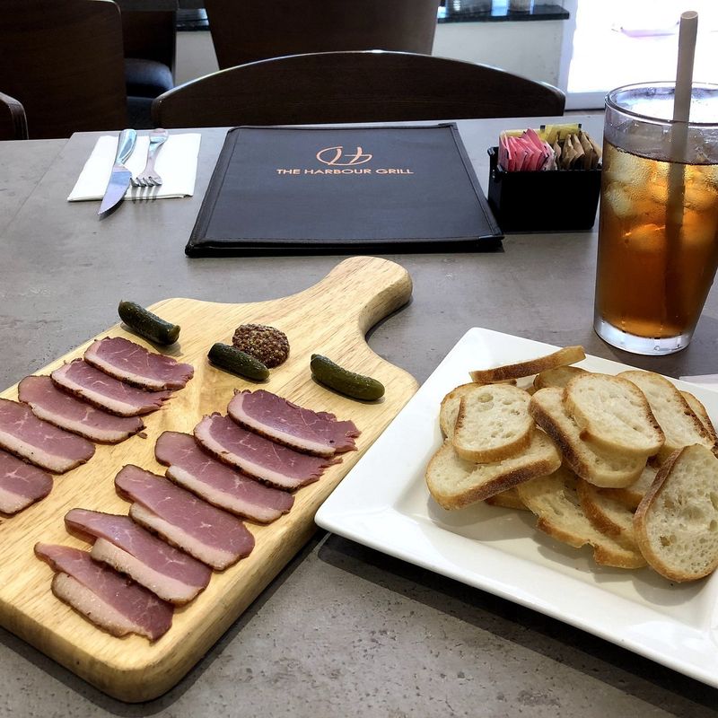 The Harbour Bistro (Surfside)