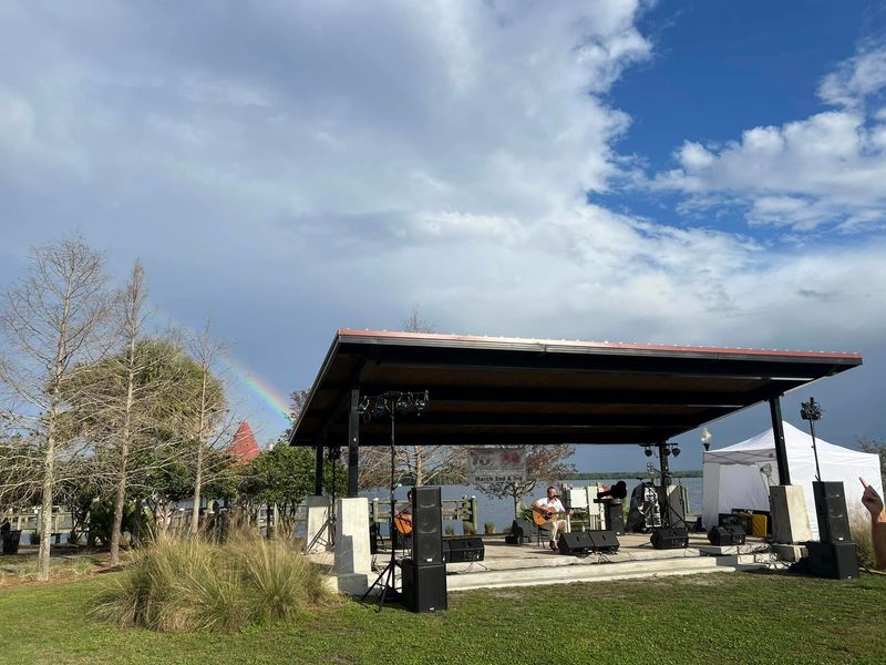 Music On Two Stages: City Dock and Courthouse