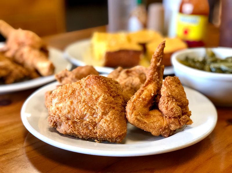 Shut Em Down Authentic Southern Restaurant (Jacksonville Westside)
